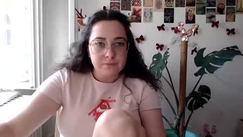 Snapshot of you_aurora chatting on 07-09-26, 03:27 Aurora online show from 07-09-26, 03:27