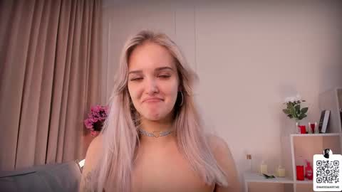 Elizabeth brunette -- Darline blonde  online show from 02-21-25, 01:22