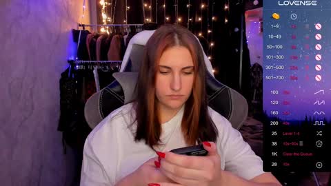 Snapshot of you_lika chatting on 12-20-24, 02:05 Lika online show from 12-20-24, 02:05