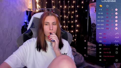 Snapshot of you_lika chatting on 12-21-24, 01:58 Lika online show from 12-21-24, 01:58