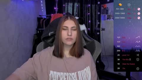 Snapshot of you_lika chatting on 02-10-25, 03:35 Lika online show from 02-10-25, 03:35