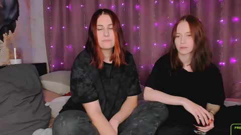 Snapshot of you_lika chatting on 09-19-25, 05:24 Lika online show from 09-19-25, 05:24