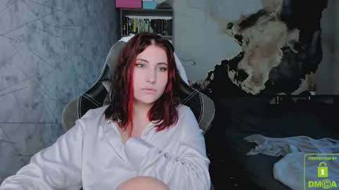 Snapshot of you_lika chatting on 09-26-25, 02:04 Lika online show from 09-26-25, 02:04