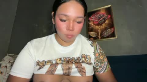 Snapshot of you_should_try chatting on 05-17-26, 08:01 Denice online show from 05-17-26, 08:01