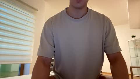 Snapshot of youcan__ chatting on 01-18-25, 02:23 youcan__ online show from 01-18-25, 02:23