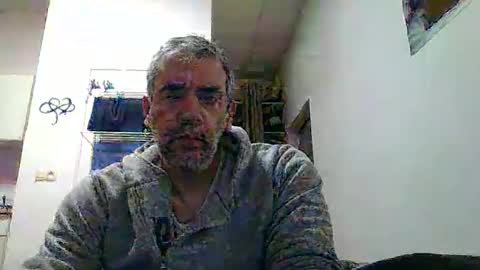 Snapshot of youdeservit chatting on 02-12-25, 06:40 CrayZio online show from 02-12-25, 06:40