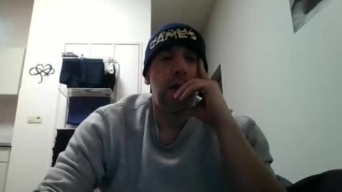 Snapshot of youdeservit chatting on 03-02-25, 10:35 CrayZio online show from 03-02-25, 10:35