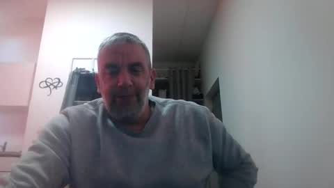 Snapshot of youdeservit chatting on 02-06-26, 02:20 CrayZio online show from 02-06-26, 02:20