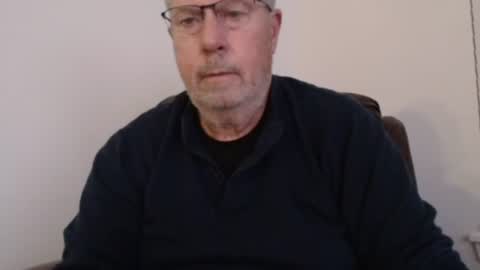 Snapshot of yougogirl_3 chatting on 01-19-25, 12:50 Colorado Guy Straight online show from 01-19-25, 12:50