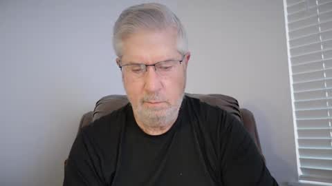 Snapshot of yougogirl_3 chatting on 02-25-25, 01:50 Colorado Guy Straight online show from 02-25-25, 01:50