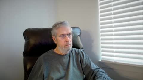 Snapshot of yougogirl_3 chatting on 09-22-25, 01:02 Colorado Guy Straight online show from 09-22-25, 01:02