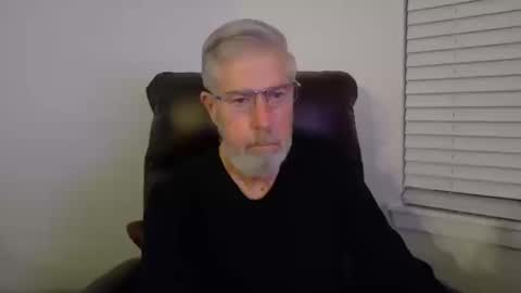 Snapshot of yougogirl_3 chatting on 10-16-25, 12:39 Colorado Guy Straight online show from 10-16-25, 12:39