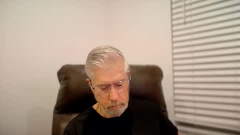 Snapshot of yougogirl_3 chatting on 11-19-25, 03:50 Colorado Guy Straight online show from 11-19-25, 03:50