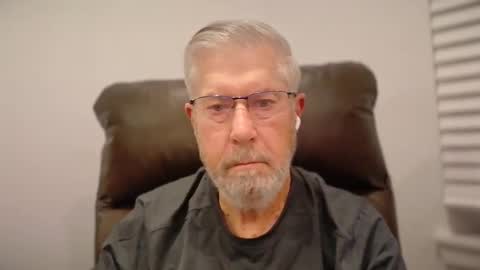 Snapshot of yougogirl_3 chatting on 11-22-25, 12:04 Colorado Guy Straight online show from 11-22-25, 12:04