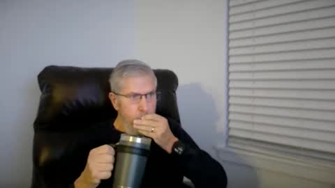 Snapshot of yougogirl_3 chatting on 12-05-25, 12:14 Colorado Guy Straight online show from 12-05-25, 12:14