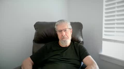 Snapshot of yougogirl_3 chatting on 05-31-26, 06:31 Colorado Guy Straight online show from 05-31-26, 06:31