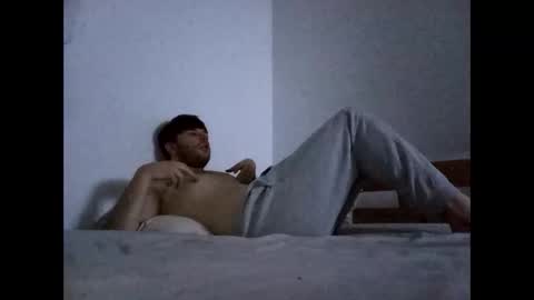 Snapshot of younh23wood chatting on 06-02-26, 02:13 younh23wood online show from 06-02-26, 02:13