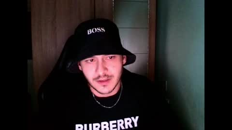 Snapshot of younromki chatting on 12-23-24, 01:18 A... online show from 12-23-24, 01:18