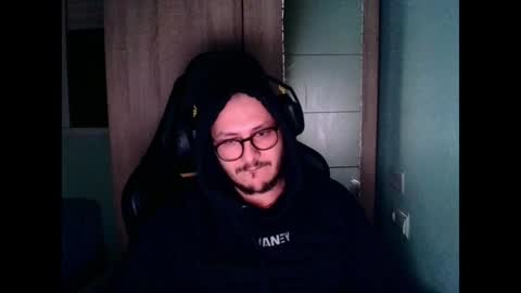 Snapshot of younromki chatting on 02-06-25, 11:58 A... online show from 02-06-25, 11:58