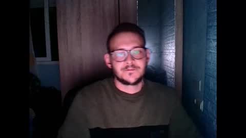 Snapshot of younromki chatting on 02-15-26, 07:54 A... online show from 02-15-26, 07:54