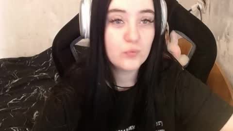 Snapshot of your_8a8y chatting on 01-17-26, 07:35 your_8a8y online show from 01-17-26, 07:35