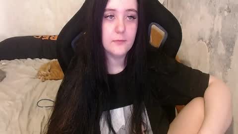 your_8a8y online show from 04-10-26, 08:08