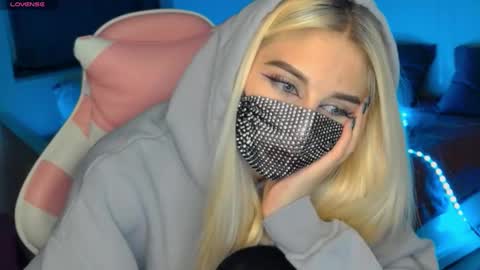 Barbie online show from 01-03-25, 04:37