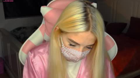 Barbie online show from 01-06-25, 12:05