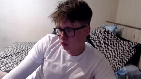 Max online show from 07-04-26, 02:18