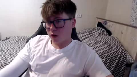 Max online show from 07-21-26, 04:26