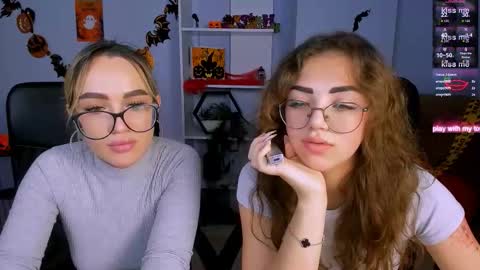 Snapshot of your_bunny12 chatting on 10-28-25, 09:13 your bunny12 online show from 10-28-25, 09:13