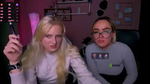 Snapshot of your_bunny12 chatting on 11-17-25, 02:56 your bunny12 online show from 11-17-25, 02:56