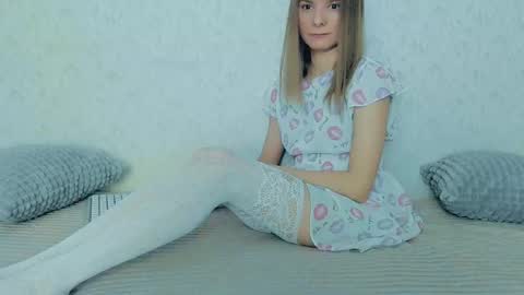 Snapshot of your_caramelka chatting on 02-26-25, 12:47 Lily online show from 02-26-25, 12:47