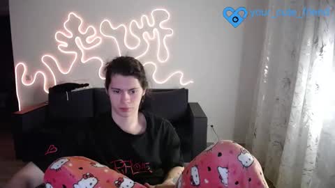 Snapshot of your_cute_friend chatting on 02-19-26, 04:14 Fansly online show from 02-19-26, 04:14