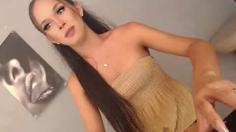 LARA online show from 02-21-26, 06:53