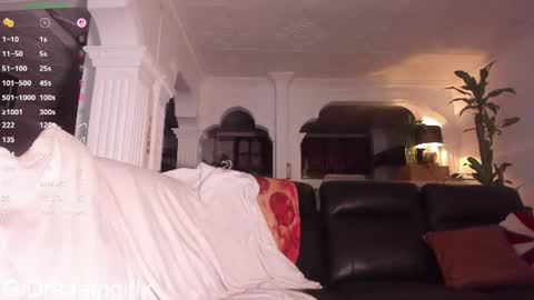 Snapshot of your_dreaamgirlx chatting on 07-05-26, 09:22 Isabella online show from 07-05-26, 09:22