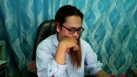 Snapshot of your_dreamgirlxxx69 chatting on 09-10-25, 12:32 your_dreamgirlxxx69 online show from 09-10-25, 12:32