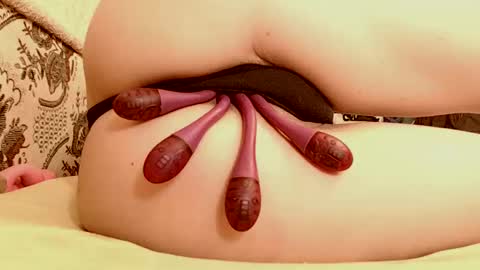 Emily online show from 12-19-24, 08:34