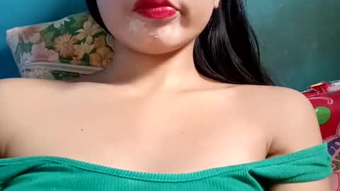 Snapshot of your_fantasy5 chatting on 12-11-24, 01:15 your_fantasy5 online show from 12-11-24, 01:15