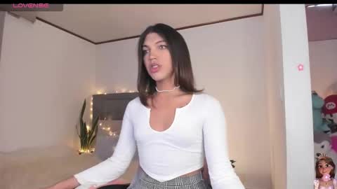 Snapshot of your_favorite_doll_ chatting on 02-12-26, 03:40 Eliza online show from 02-12-26, 03:40