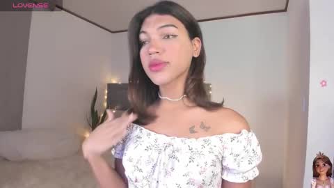 Snapshot of your_favorite_doll_ chatting on 02-18-26, 02:24 Eliza online show from 02-18-26, 02:24