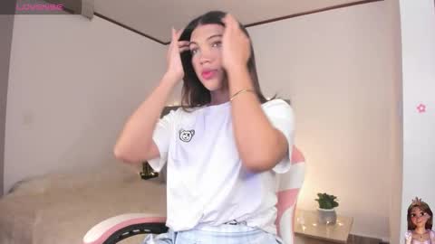 Snapshot of your_favorite_doll_ chatting on 02-27-26, 12:49 Eliza online show from 02-27-26, 12:49