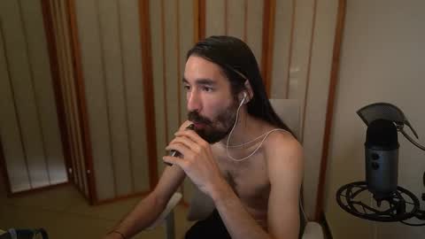 Snapshot of your_ice_cream chatting on 01-15-26, 03:16 Siebel. online show from 01-15-26, 03:16