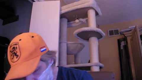 Snapshot of your_king_of_hearts chatting on 03-09-26, 06:39 Sophiestar online show from 03-09-26, 06:39