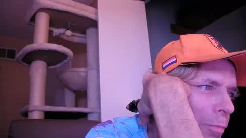 Snapshot of your_king_of_hearts chatting on 03-16-26, 10:30 Sophiestar online show from 03-16-26, 10:30