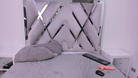 your_lady_milf online show from 03-06-25, 03:45