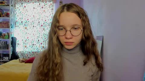 Snapshot of your_leslie chatting on 10-11-25, 12:15 Leslie online show from 10-11-25, 12:15