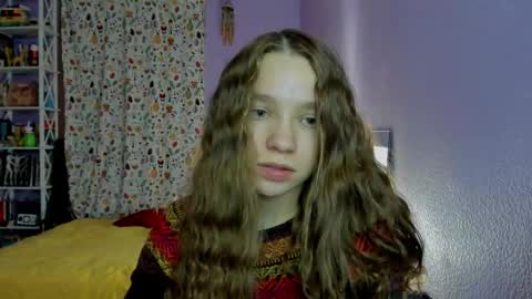 Snapshot of your_leslie chatting on 10-14-25, 09:26 Leslie online show from 10-14-25, 09:26