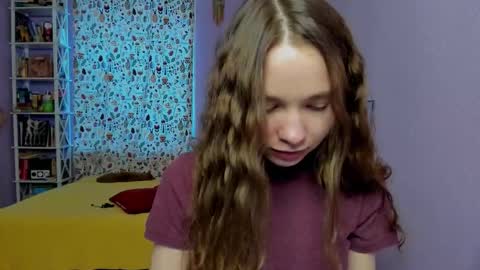 Snapshot of your_leslie chatting on 02-27-26, 01:44 Leslie online show from 02-27-26, 01:44