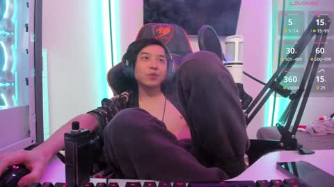 Han   online show from 12-20-24, 12:19